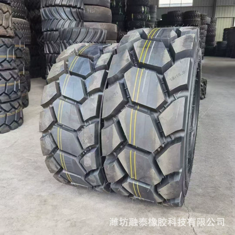 Шины для скреперов 12-16,5, 10-16,5, 14-17,5 Полу сплошные непроницаемые шины