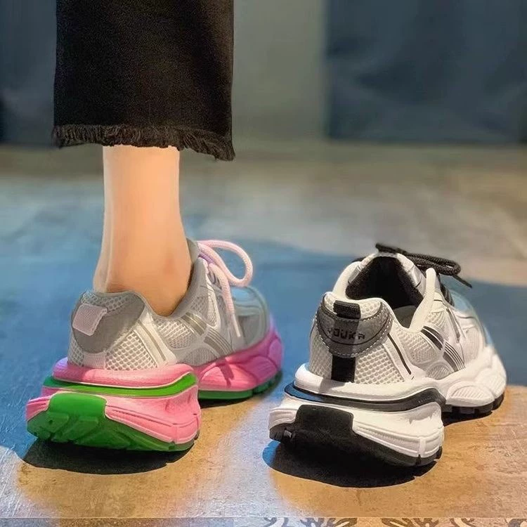 Мужские? женские? The input says Dad shoes women's autumn breathable popular casual 2025 new early autumn mesh soft sole running white sneakers