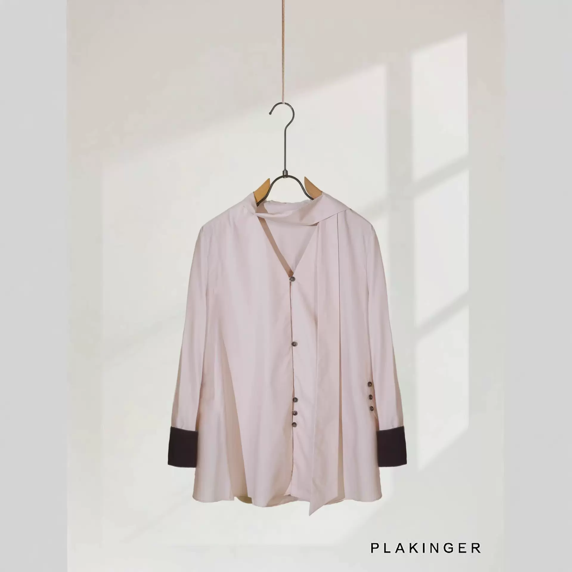 设计感小众莱赛尔飘带衬衫女时尚松弛感显瘦V领上衣26年早春新品