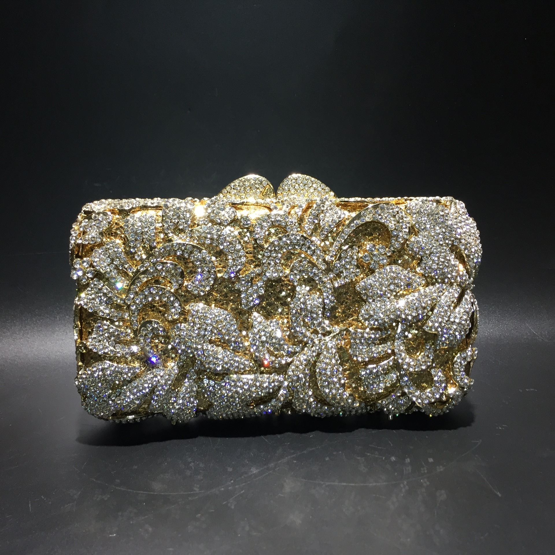 Aliexpress bolsas de mano de diamante de cristal de metal no vacío bolsas de cena de diamante hechas a mano caja dura cuadrada de diamante