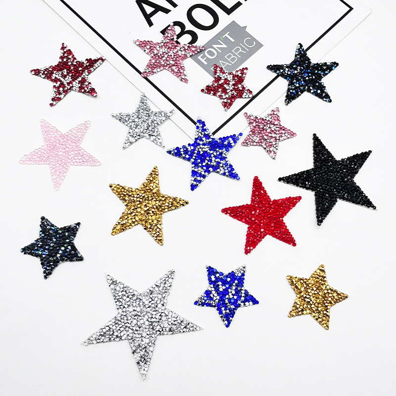 Spot Resina de pelo rápido Accesorios de ropa de estrella de cinco puntas Diamante en caliente Etiqueta de cristal Adhesivo de joyería Adhesivo de pedrería Adhesivo diamante autoadhesivo