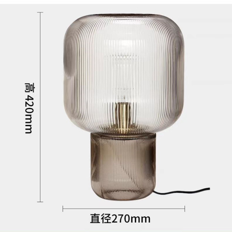 Lámpara de mesa de estudio creativa minimalista posmoderna de fábrica, modelo de diseñador de lujo ligero, lámpara de mesa de decoración de oficina