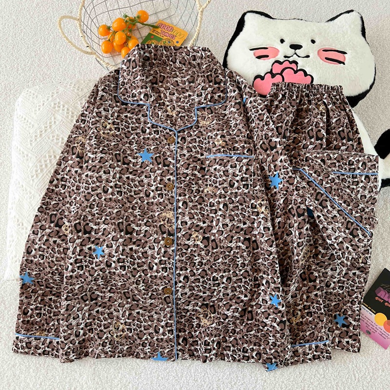 Southeast Asian Women's Pajamas Autumn and Winter New Style Cloud Cotton Lapel Printed Long-Sleeved Pants Hellokitty Home Clothes Southeast Asian Women's Pajamas Autumn and Winter New Style Cloud Cotton Lapel Printed Long-Sleeved Pants Hellokitty Home Clothes
