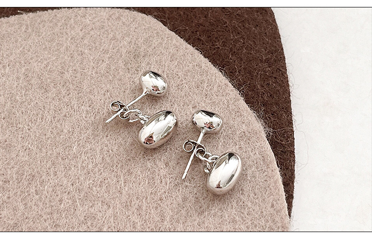 1 Pair Simple Style Solid Color Sterling Silver Ear Studs display picture 1
