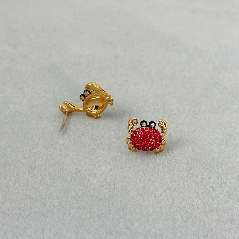 Brass Material 1 Pair Cute Japanese Style Crab Plating Brass Zircon Ear Studs