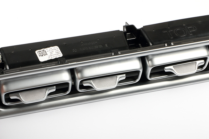 Suitable for Mercedes-Benz S-Class Air Outlet Paddle S400 Central Air Conditioning Air Outlet Bright Strip S450 S480 Grille Buckle