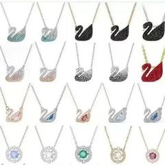 Shijia デビルズアイネックレス スワロフスキー スマートスワン ハートビート鎖骨チェーンペンダント 女性用