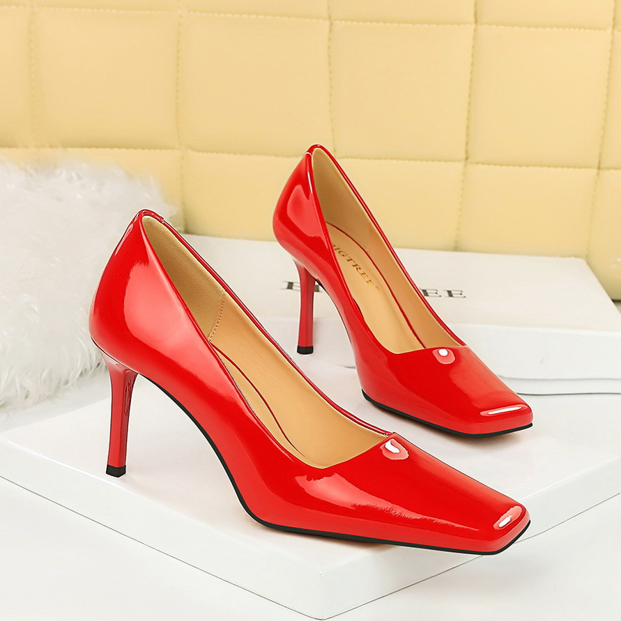 Shiny high heels patent leather, slim heels, light cut, square toe, single shoes for women_voghion.com