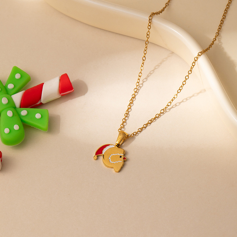 7g Weight 0.03µm Gold Plating Thickness Electroplated Gold Plating Process Golden Plated Plating Material 201 Stainless Steel Pendant Material Pendant Necklace Classification 201 Stainless Steel Chain Material cable chain Chain Type 1 Piece Quantity Holiday, Daily Occasion 201 Stainless Steel Material Santa Claus, Number Pattern Women's Gender Cute Style Plating Craft Fashionable Stainless Steel Christmas Necklace For Women 26 Small Letter Pendants Versatile Minimalist Choker Trendy Accessory 11