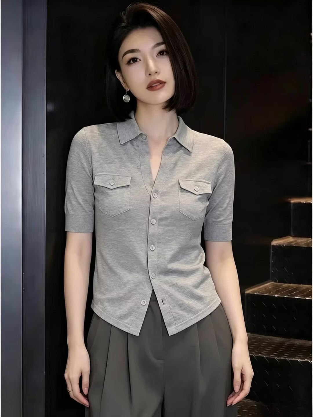 Áo thun polo cổ bẻ tay ngắn dệt kim phom slim màu xám — Màu đặc