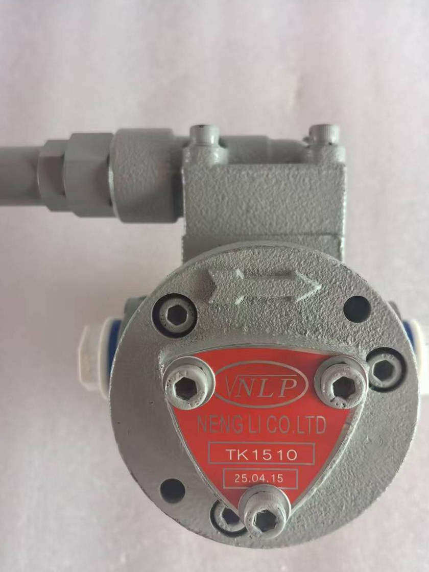 供应新款铸铁齿轮泵TK150-10 08志观 维良tk润滑油泵