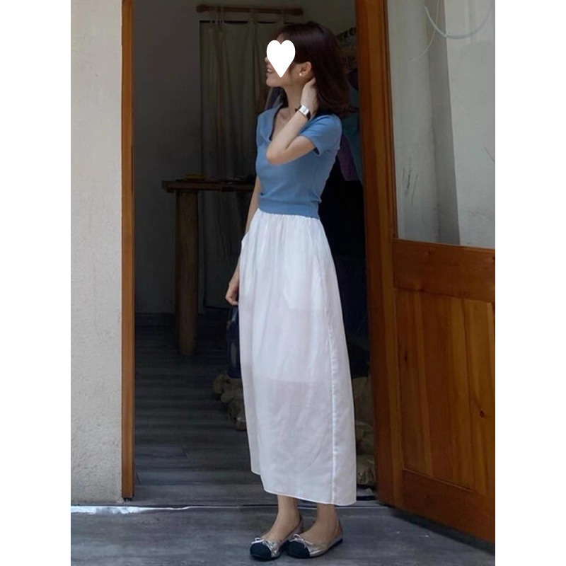 小柄な方向けの塩系、夏の女性向けの高級薄手ニット半袖Tシャツとスカートのセットです。|undefined