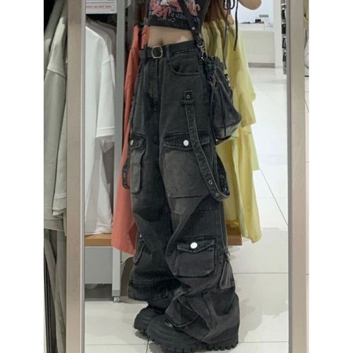 Plus-size American-style washed workwear denim jeans for women: trendy Chinese-inspired design, multi-pocket detailing, and a stylish, roomy, straight-leg, wide-leg long pant.