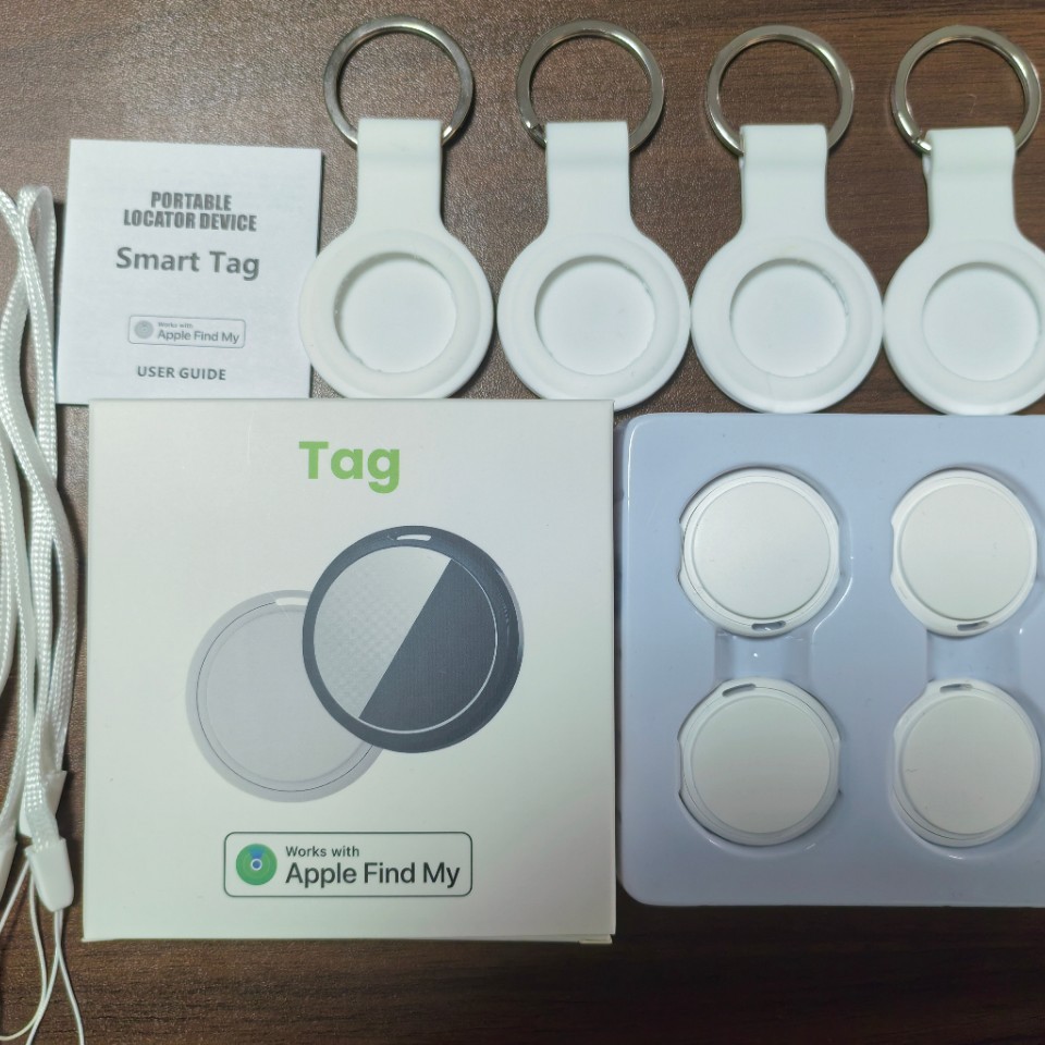 Smart GPS Tracker for Pets, Children and Keys