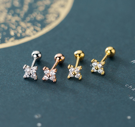 Cute elegant earrings