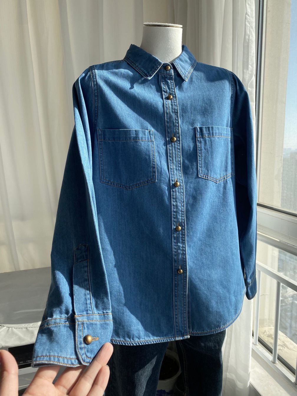 Women's Gender Wholesale Women's Casual Vintage Style Solid Color Long Sleeve Pocket Blouses
