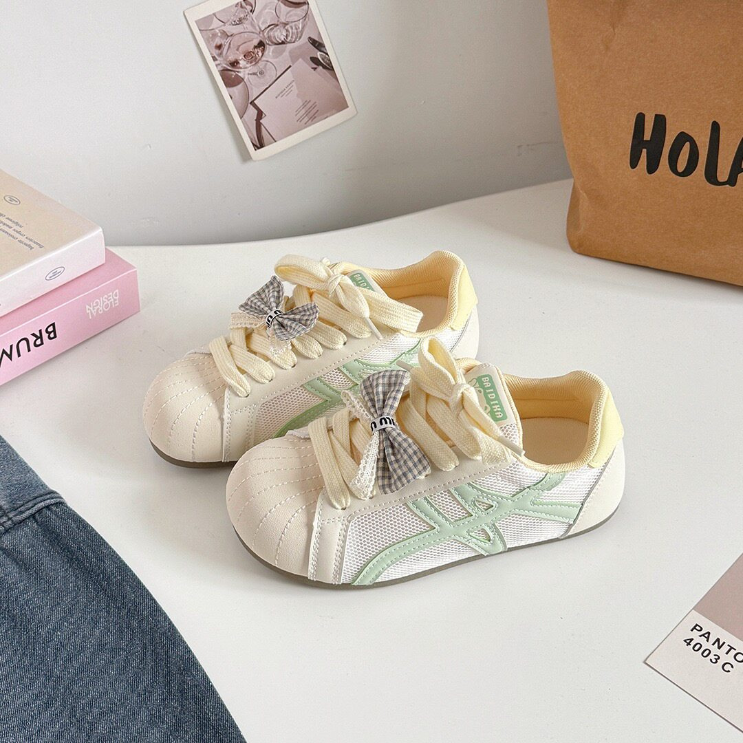 Redonda cabeza casual zapatos blancos para mujeres 2026 verano nuevo ligero red transpirable versátil zapatos de tablero de estudiantes
