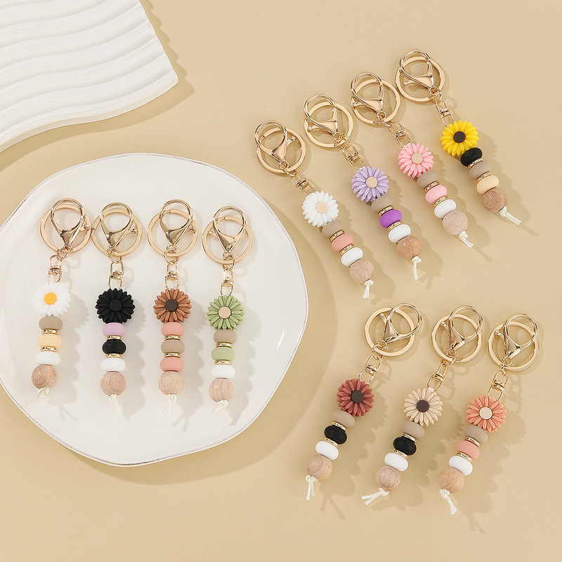 Cross-Border New DIY Daisy Keychain Pendant Silicone Bead String Bag Charm Bracelet Keychain