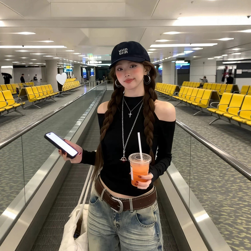 Black off-shoulder hollow-out half-high collar long-sleeve top for women, new autumn and winter design, slim-fit and versatile