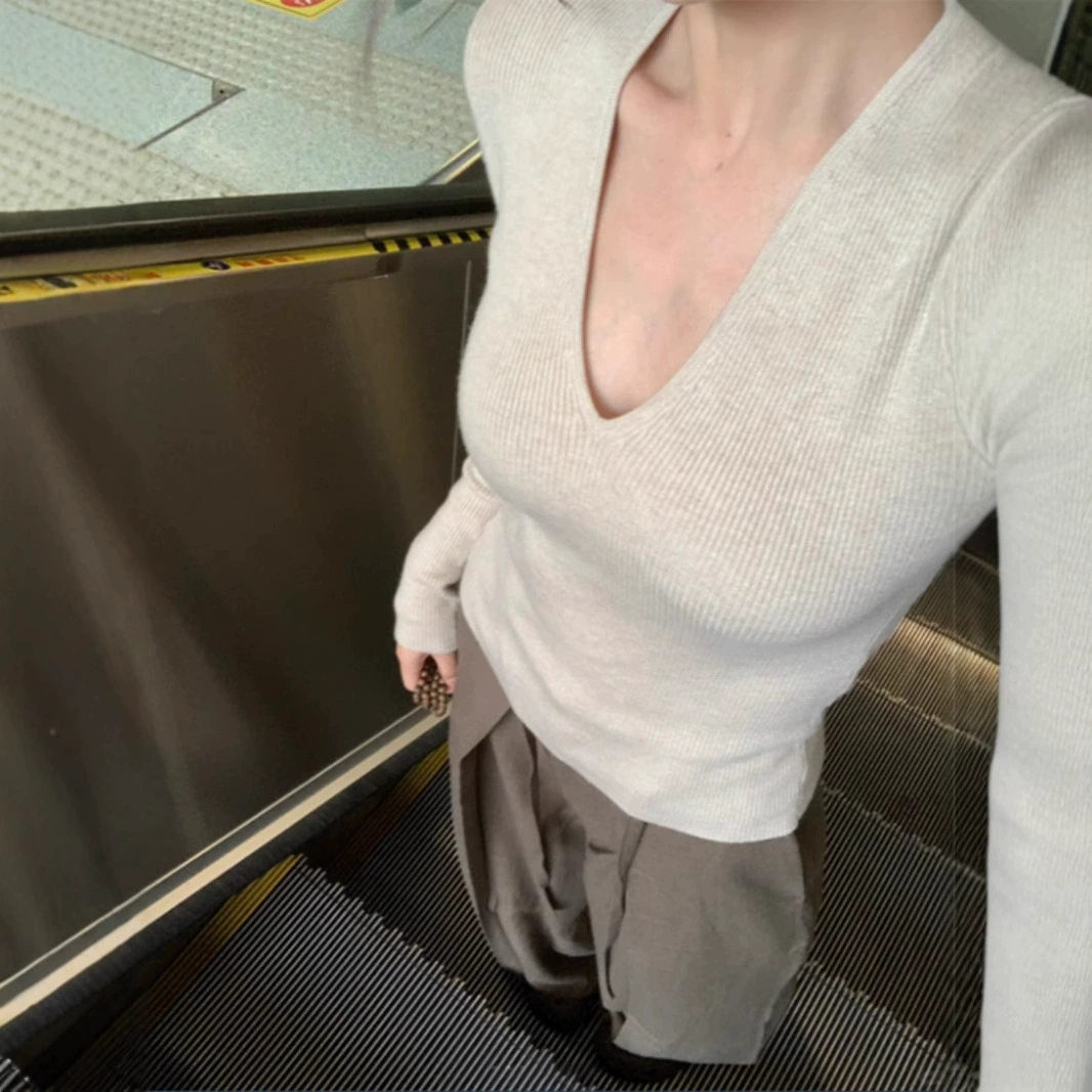 Цветной вязаный демисезонный свитер, облегающий, с длинным рукавом