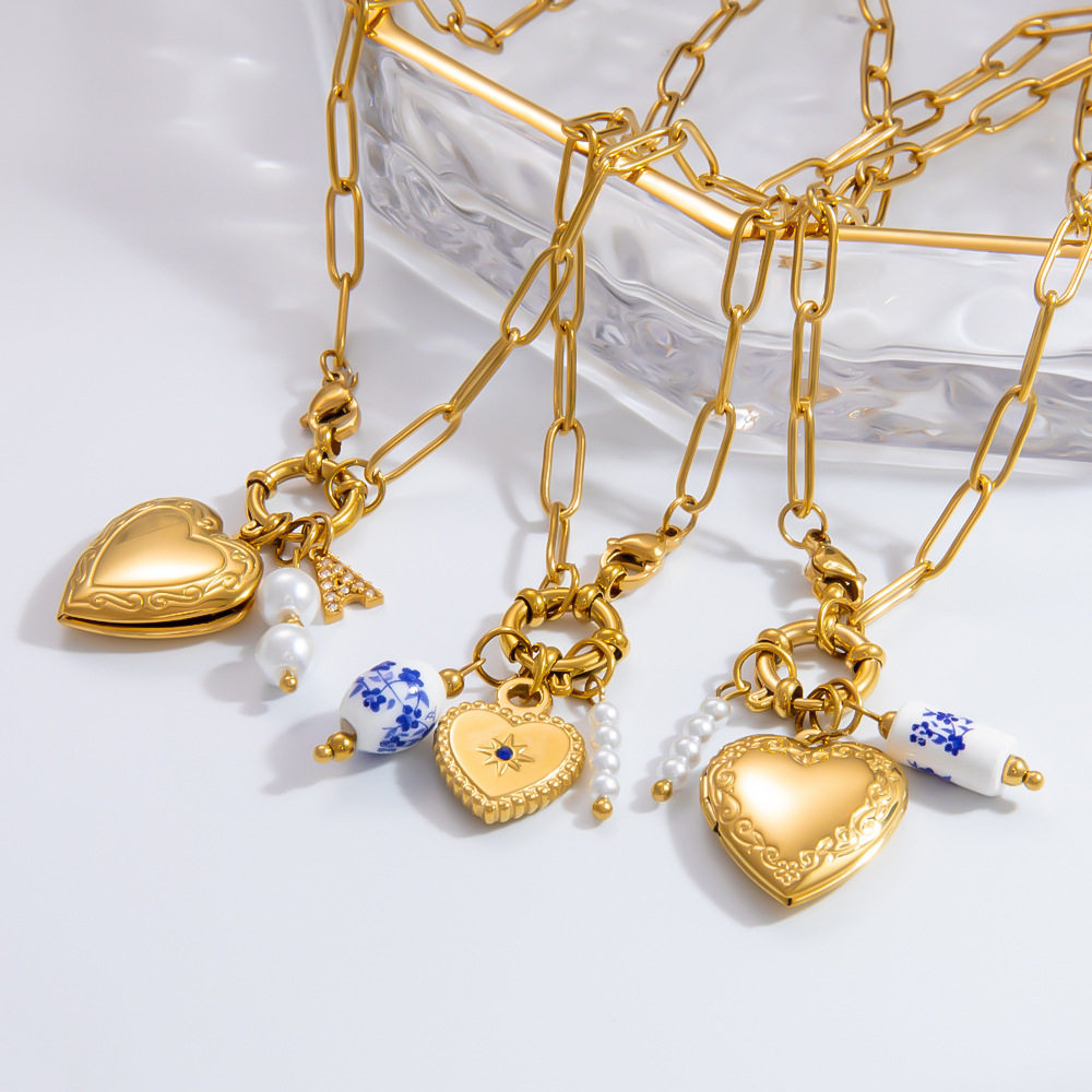 Real Gold Plated Plating Material PVD Coated Real Gold Plated 18K Gold Heart Shape 304 Stainless Steel IG Style Waterproof Non Tarnish 304 Stainless Steel Pendant Necklace