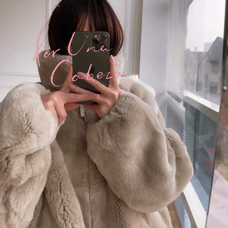 现货獭兔毛皮草外套女冬2025新款宽松毛毛短上衣连帽/立领