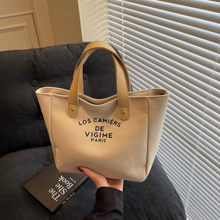 ���ֵ�r�з���С��Ů�����ϰ�С���������ٴ�ͨ��ˮͰ���ذ�