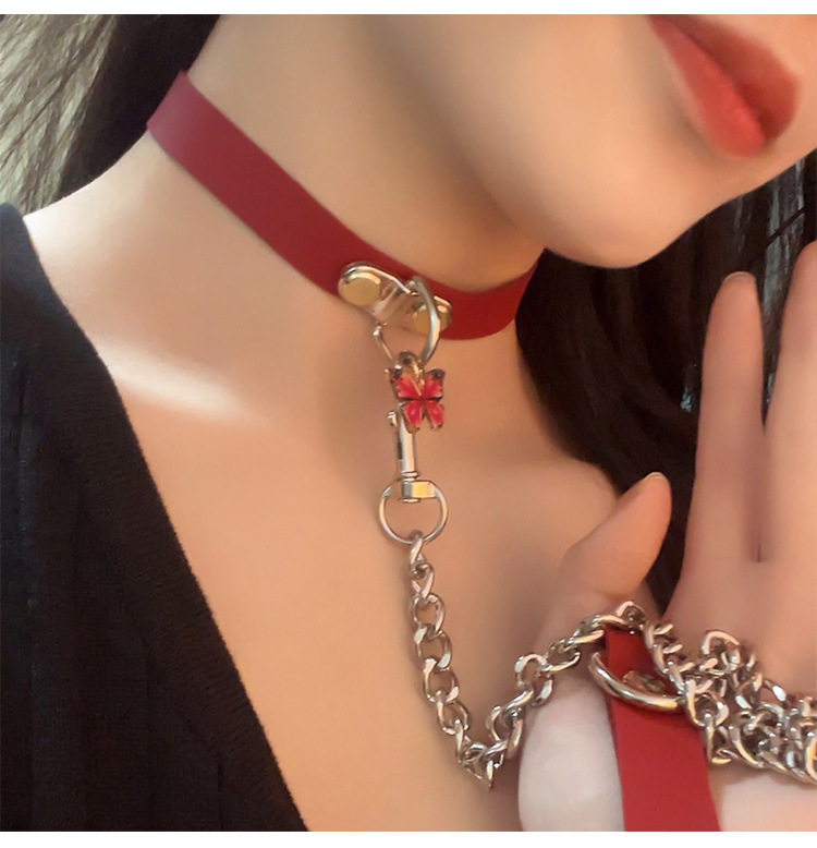 Silicone SM Collar with Bell and Clavicle Chain for Adult Couples — detail image 2