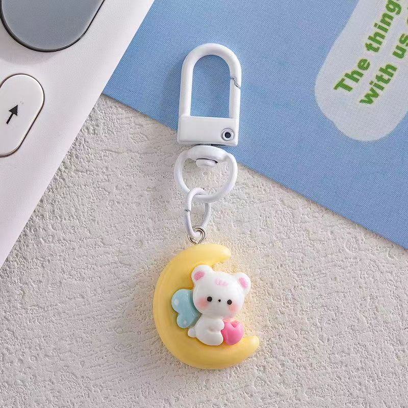Moon Bear Keychain Resina de dibujos animados joyas pequeños regalos DIY adorable pequeño colgante accesorios de colgante caliente