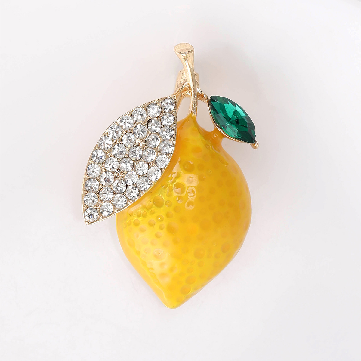 New Small Fresh Lemon Brooch Accessories Enamel Oil Dripping Fruit Pin Simple Versatile Corsage for Men and Women