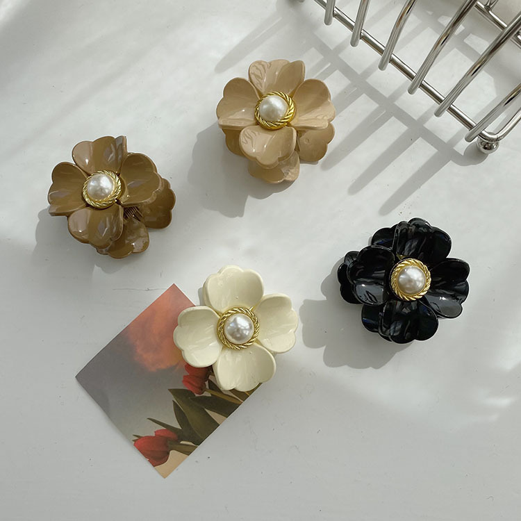 Korean Resin Flower Catch Clip Pearl Medium Back Head Hair Catch Wholesale display picture 3