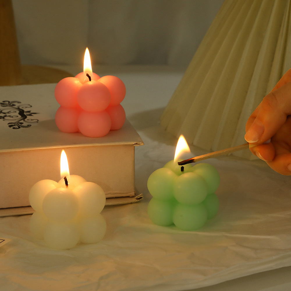 Cubo Rubik al por mayor creatividad casera hecha a mano adorable modelado burbuja fragancia pequeña vela regalo transfronterizo