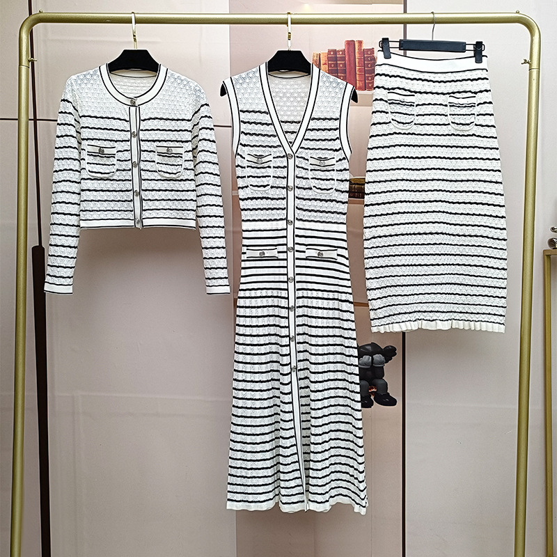 Summer fitted long knitted dress sleevless