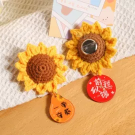 钥匙扣及钥匙扣配件;创意礼品套装;仿真花