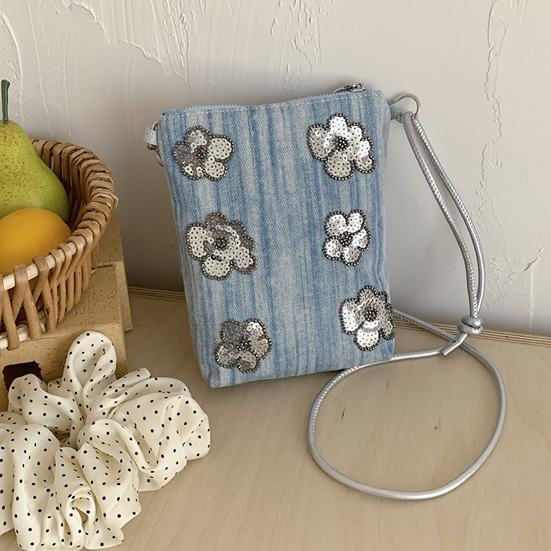 Nicho de sequillas bordadas flores bolsos móviles tendencia diaria versátil exquisita bolsa de mochila pequeña bolsa de moda extranjera