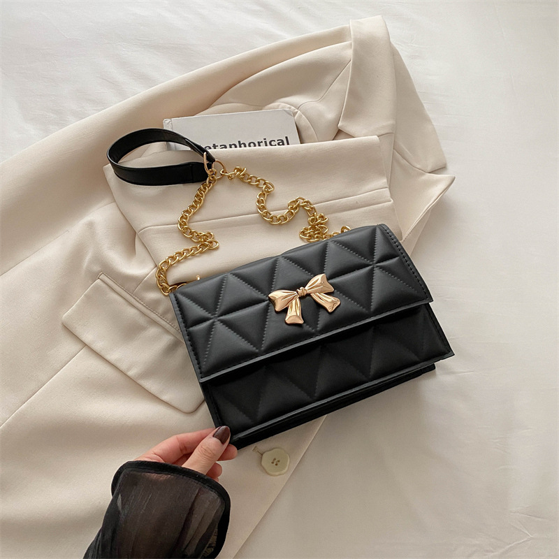 Verano nuevo bolso de mariposa mujer 2024 bolso de moda estilo extranjero de textura versátil bolso de personalidad de viaje