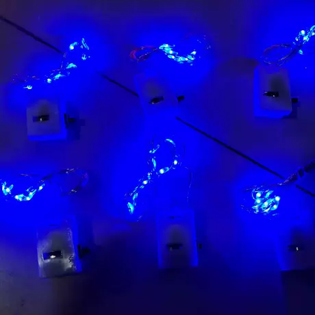 Small white box blue 3 function 1 meter 10 lights (with battery)
