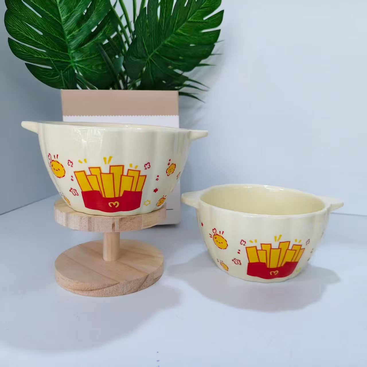 Bocos de ensalada de frutas de estilo crema de dibujos animados de avena de yogur de doble oreja de horno de microondas de cerámica de huevo al vapor de tazón