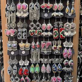 新潮民族风手工刺绣老绣片耳环小巧短流苏耳坠云南苗银饰品女