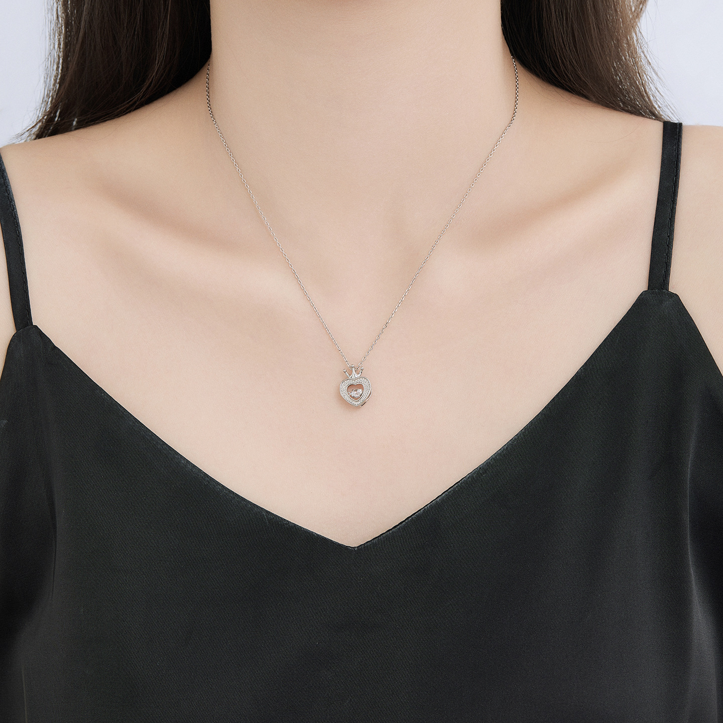 Xuping joyería coronas de amor ligero lujo nicho nuevo temperamento corazón pulsante cadena de clavícula al por mayor mujer