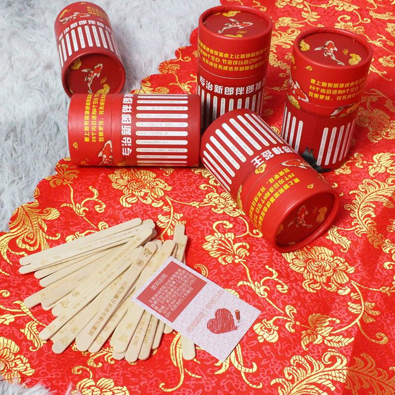 Suministros de boda Un conjunto completo de accesorios de juego completamente irreconocible