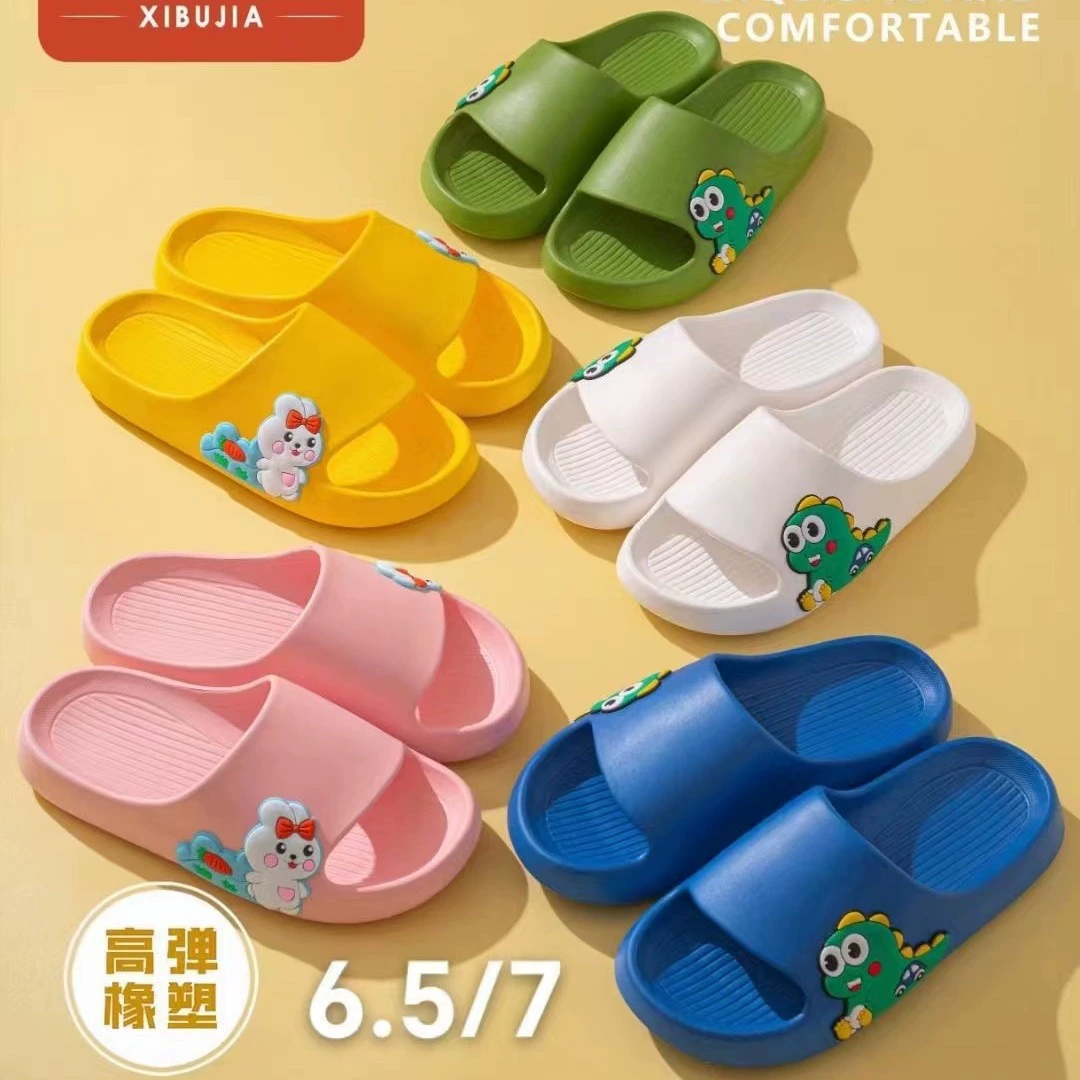 Детские тапочки, летние Мультяшные милые домашние Нескользящие маленькие большие детские сандалии для купания с мягкой подошвой