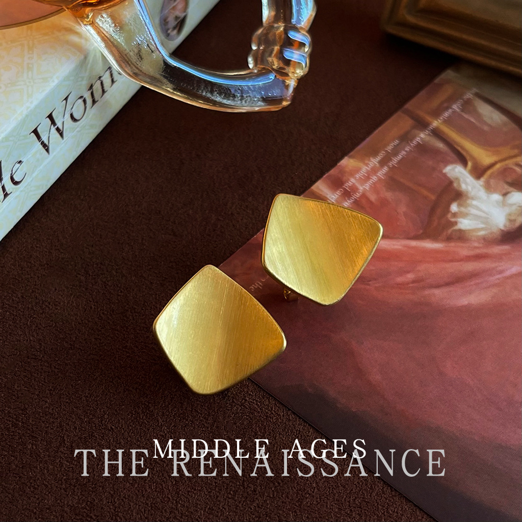 Retro gold shaped quadrilateral light middle-aged French retro matte brushed geometric earrings