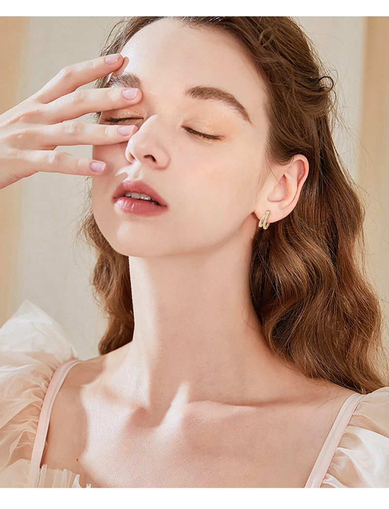 New Ins Style Girls Silver Jewelry  Fashion Design Ear Rings for Women Inlaid Moissanite S925 Sterling Silver Hoop Earrings