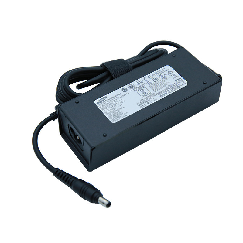 Suitable for Samsung 90W laptop charger 19V4.74A 5.5*3.0 Samsung power adapter Suitable for Samsung 90W laptop charger 19V4.74A 5.5*3.0 Samsung power adapter