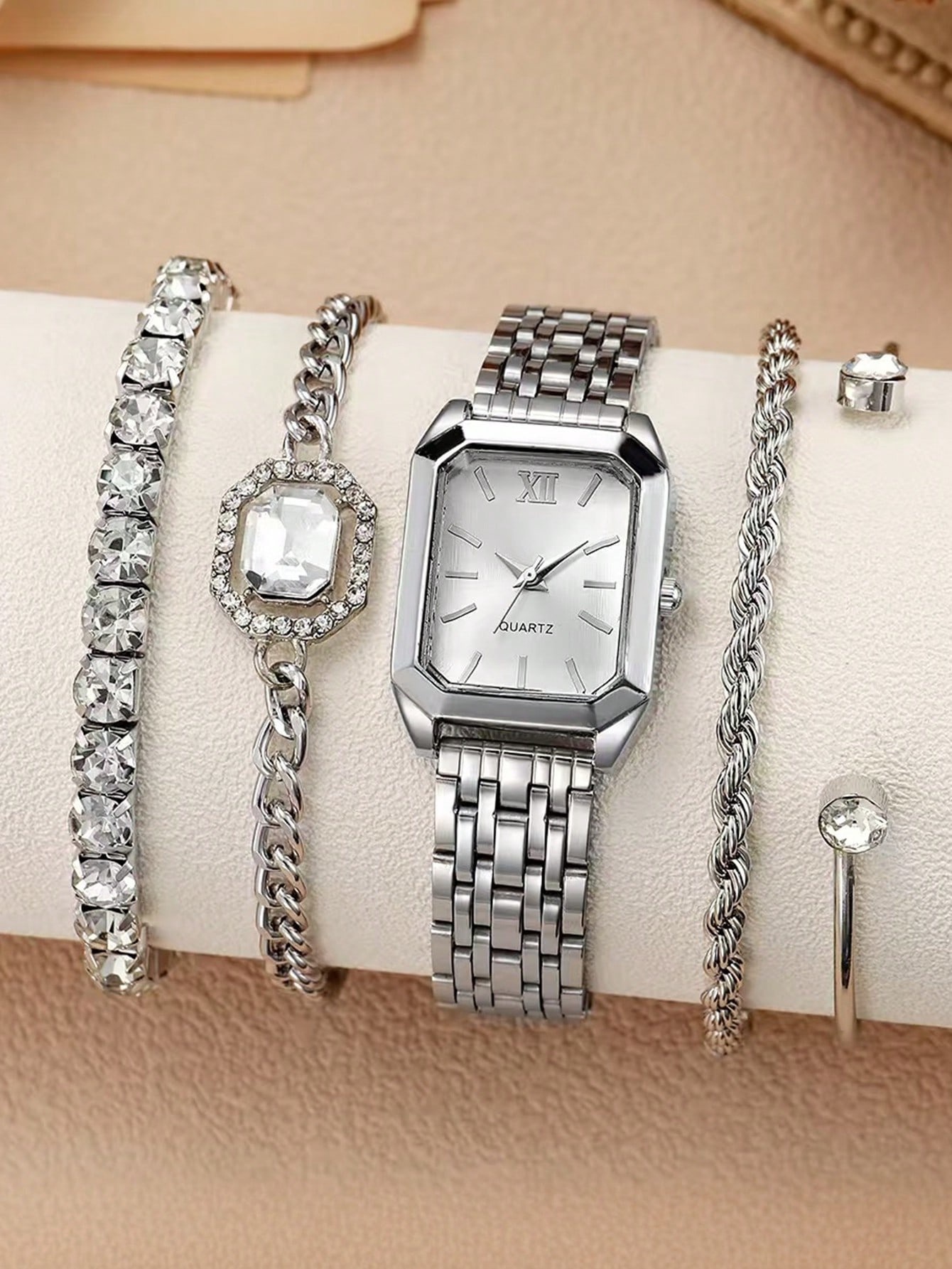 Ventas transfronterizas calientes oro reloj de cara romana pulsera damas 4 piezas conjunto de reloj de cuarzo de acero reloj de aleación de alta calidad image 15