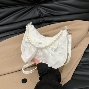 �ɐۺ����Yб���Ůͨ�ں��s�ٴ�μ�Ҹ�°��������r���n��Ů��