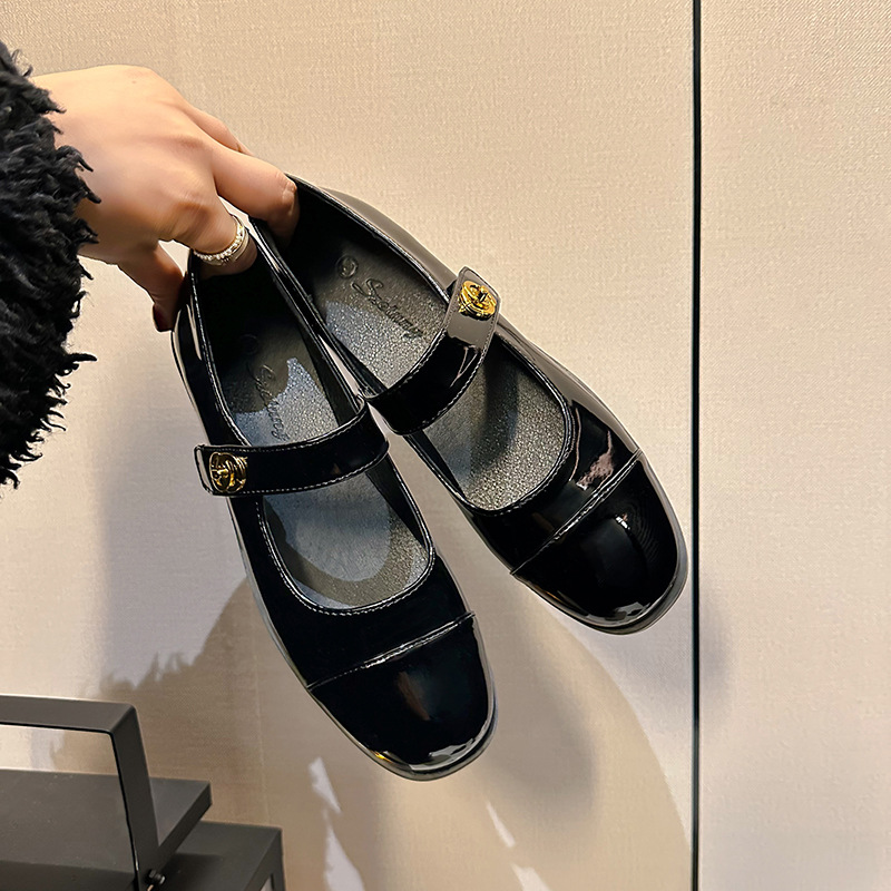 2025 Spring New Classic Black Versatile Round Toe Strap Chunky Heel Flat Mary Jane Shoes Women's Leather Shoes