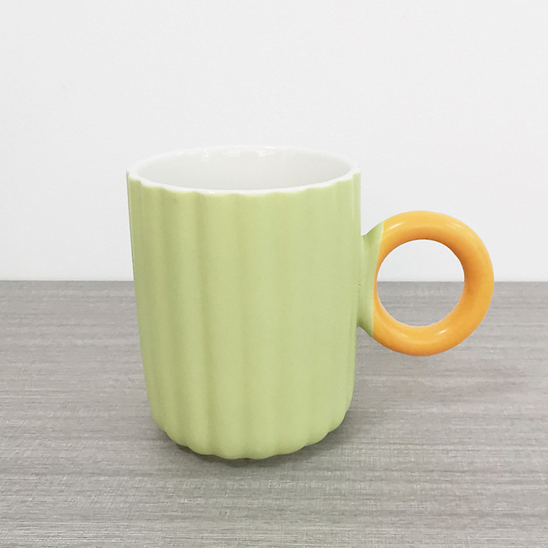 Taza de agua de procesamiento de lotes pequeños tazas de cerámica LOGO taza de agua taza de marca blanca taza de cerámica taza de café