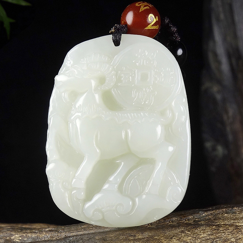 玉器工艺品新疆和田玉白玉背钱羊玉吊坠时尚十二生肖属羊项链挂件